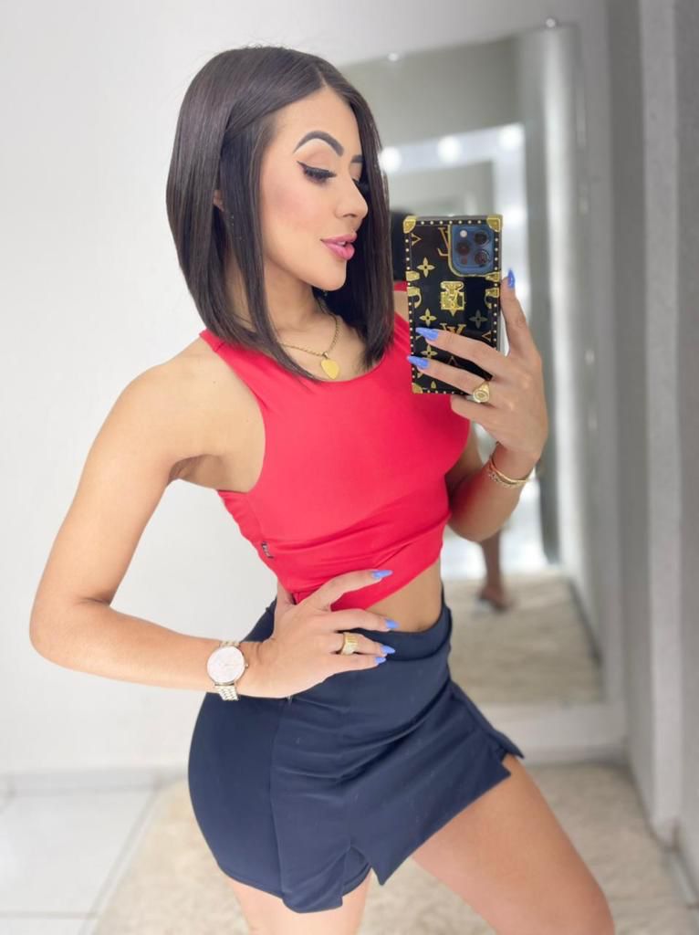 CROPPED 957